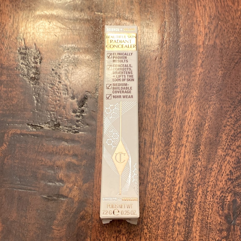 Charlotte Tilbury • NIB Radiant Concealer • Shade: 6.5 Medium